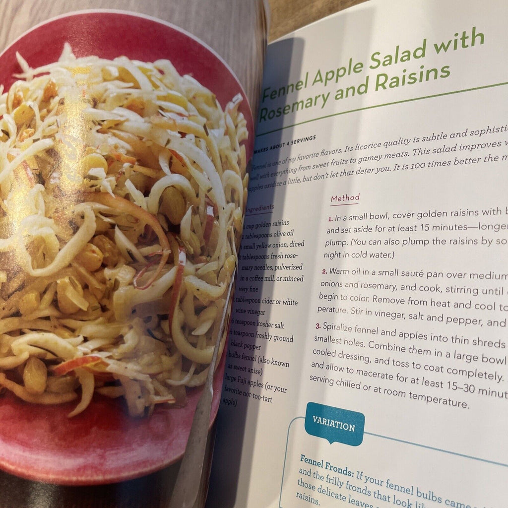 The Spiralized Kitchen : Transform Your Vegetables into Fresh and Surprising...