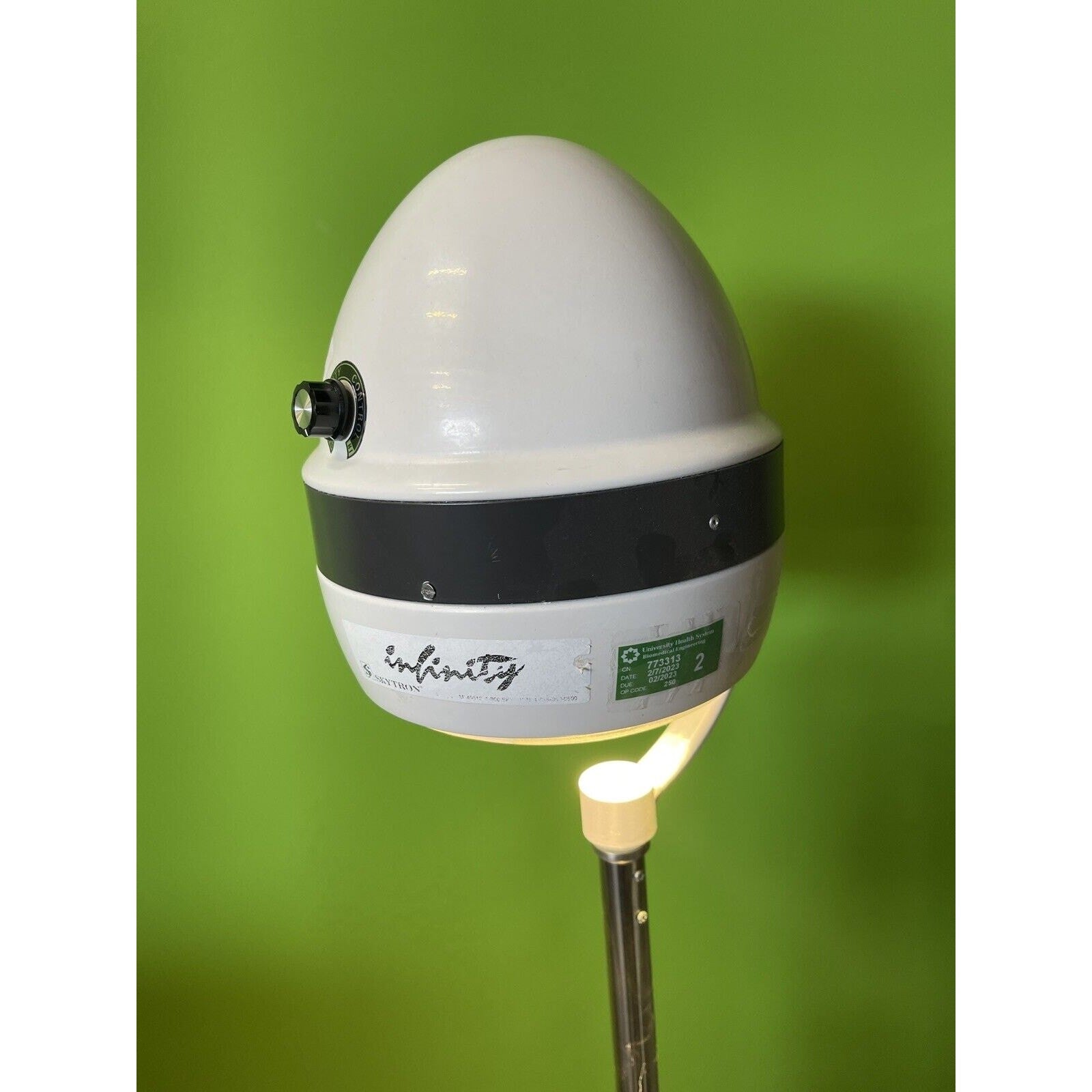 SKYTRON I9 SURGERY PROCEDURE LIGHT. Works