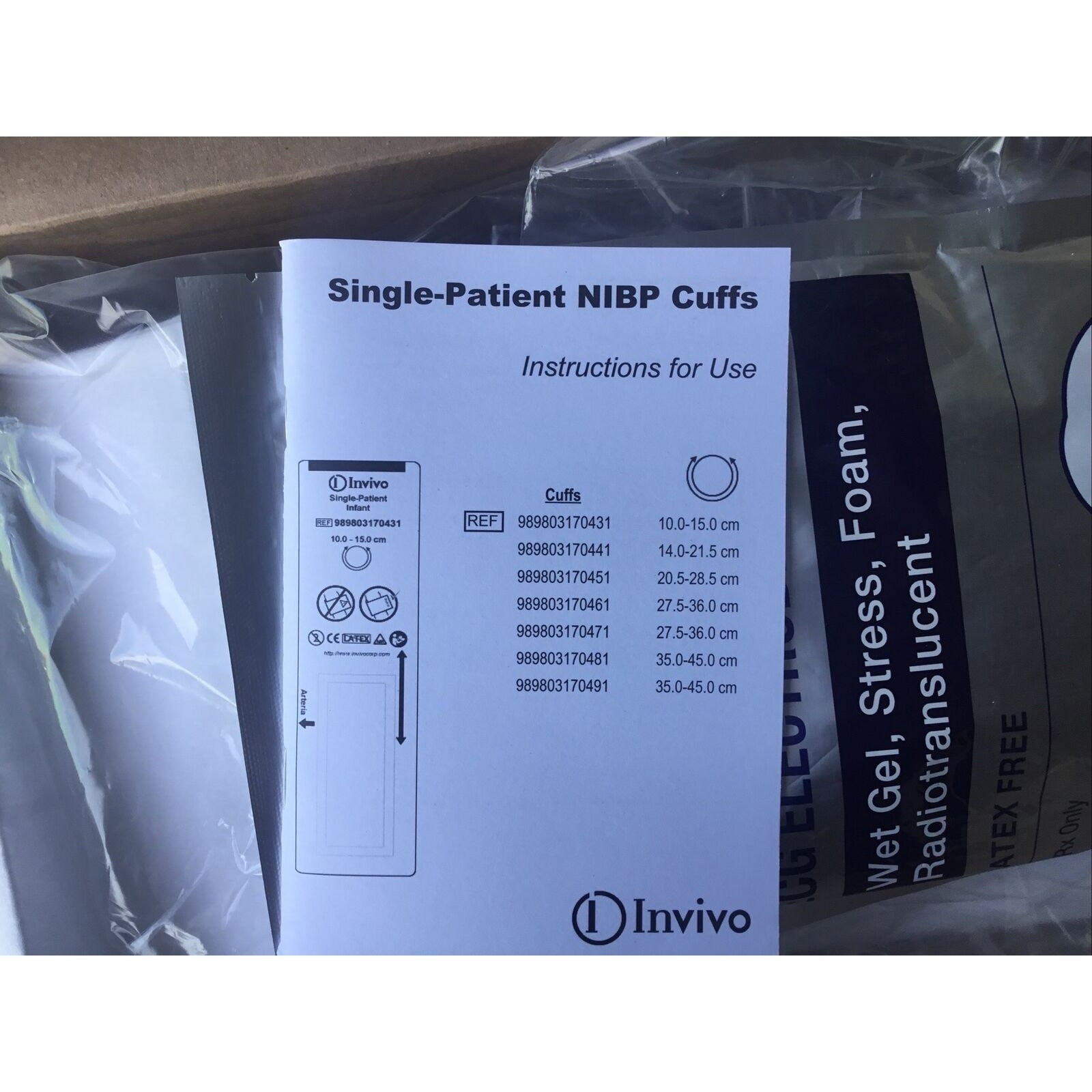 9898031790481 EXPRESSION MR PATIENT CARE - LARGE ADULT 35-45 Cm CUFFS