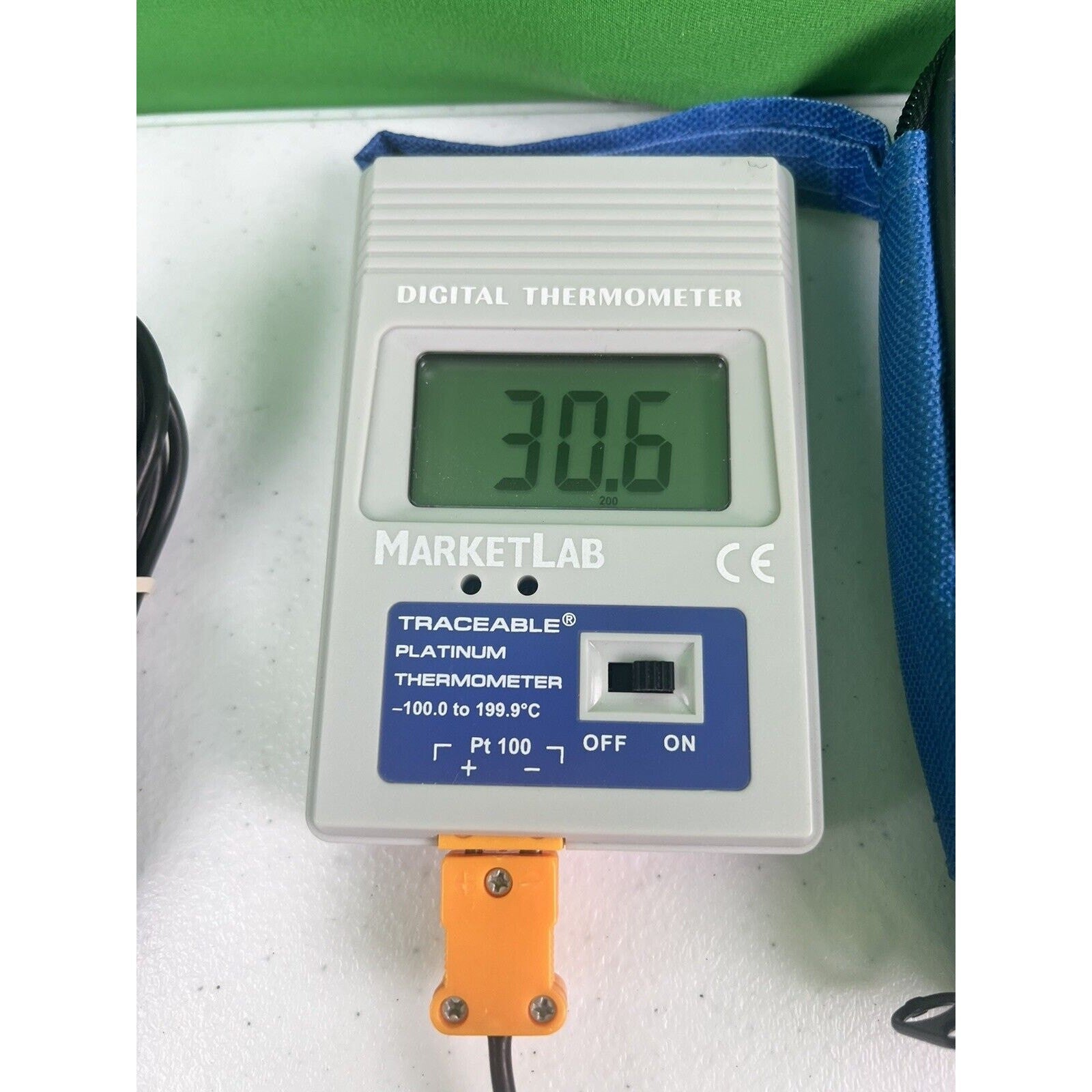 VWR Traceable platinum thermometer 36934-160 includes Probe