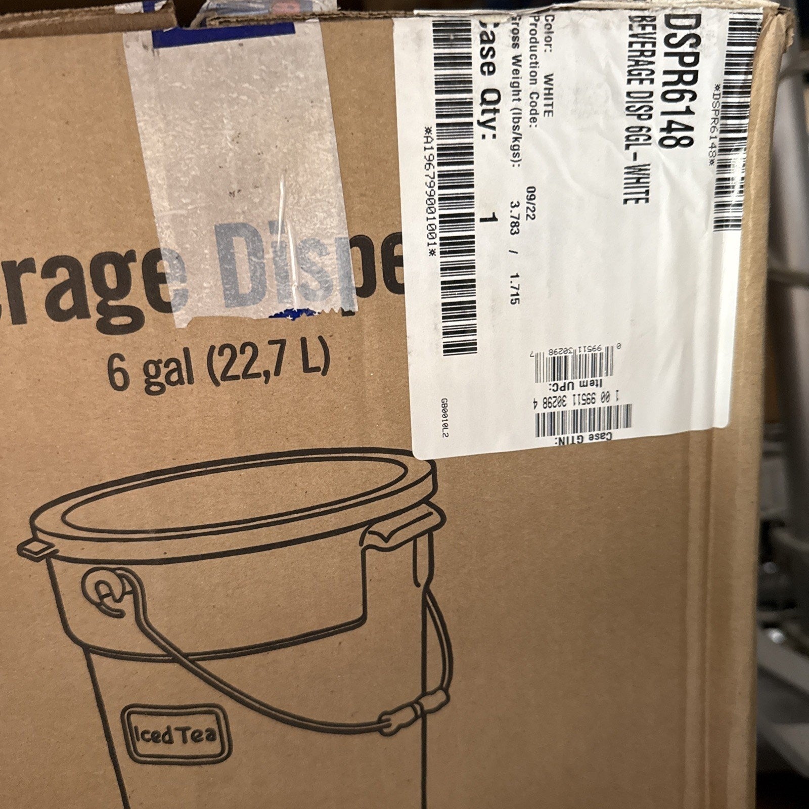 New Cambro DSPR6148 SIX-GALLON (22,7 L) BEVERAGE DISPENSER, White, 22 Quart