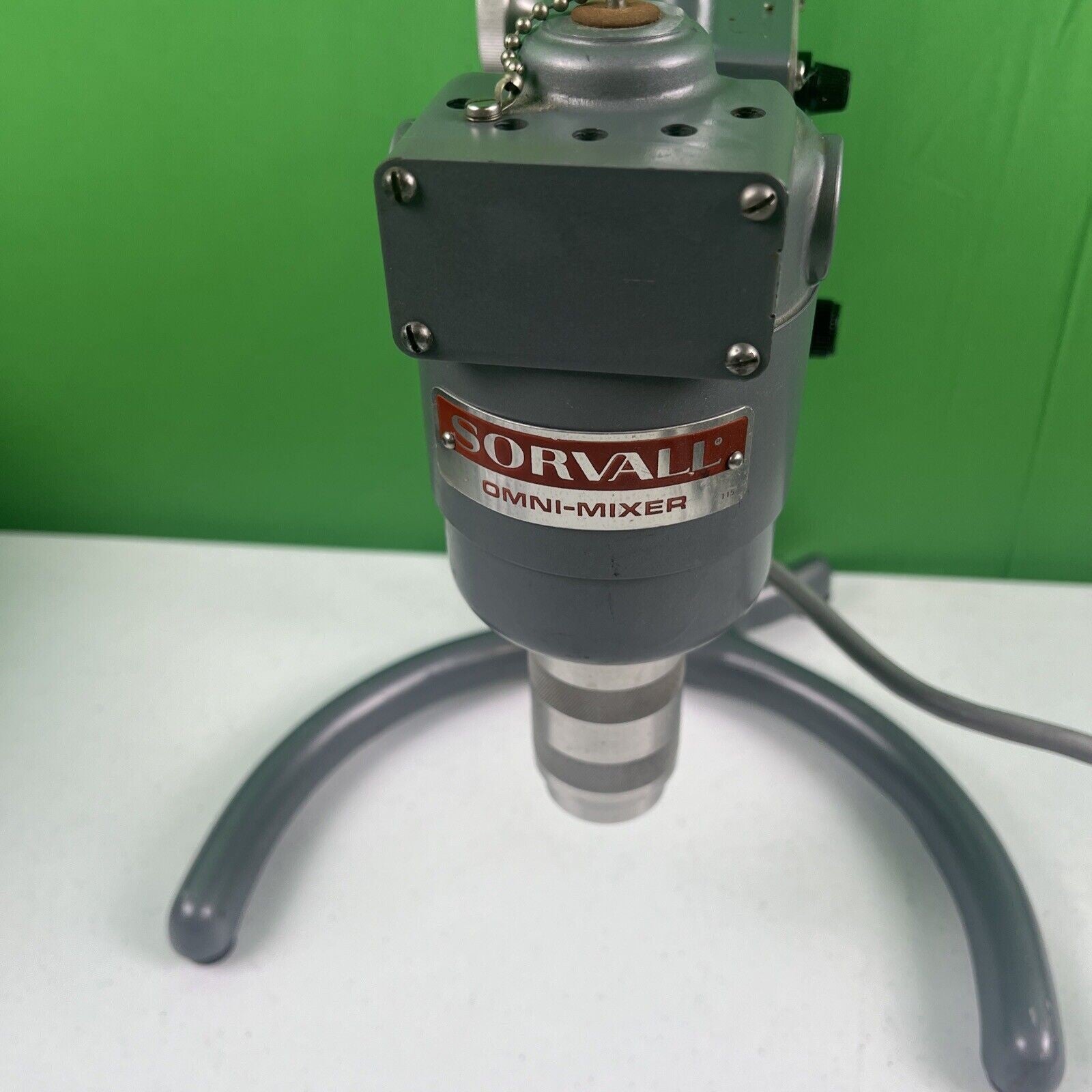 Sorvall OMNI Mixer 17150, 115V 5A 16,000 RPM. With Stand. TESTED
