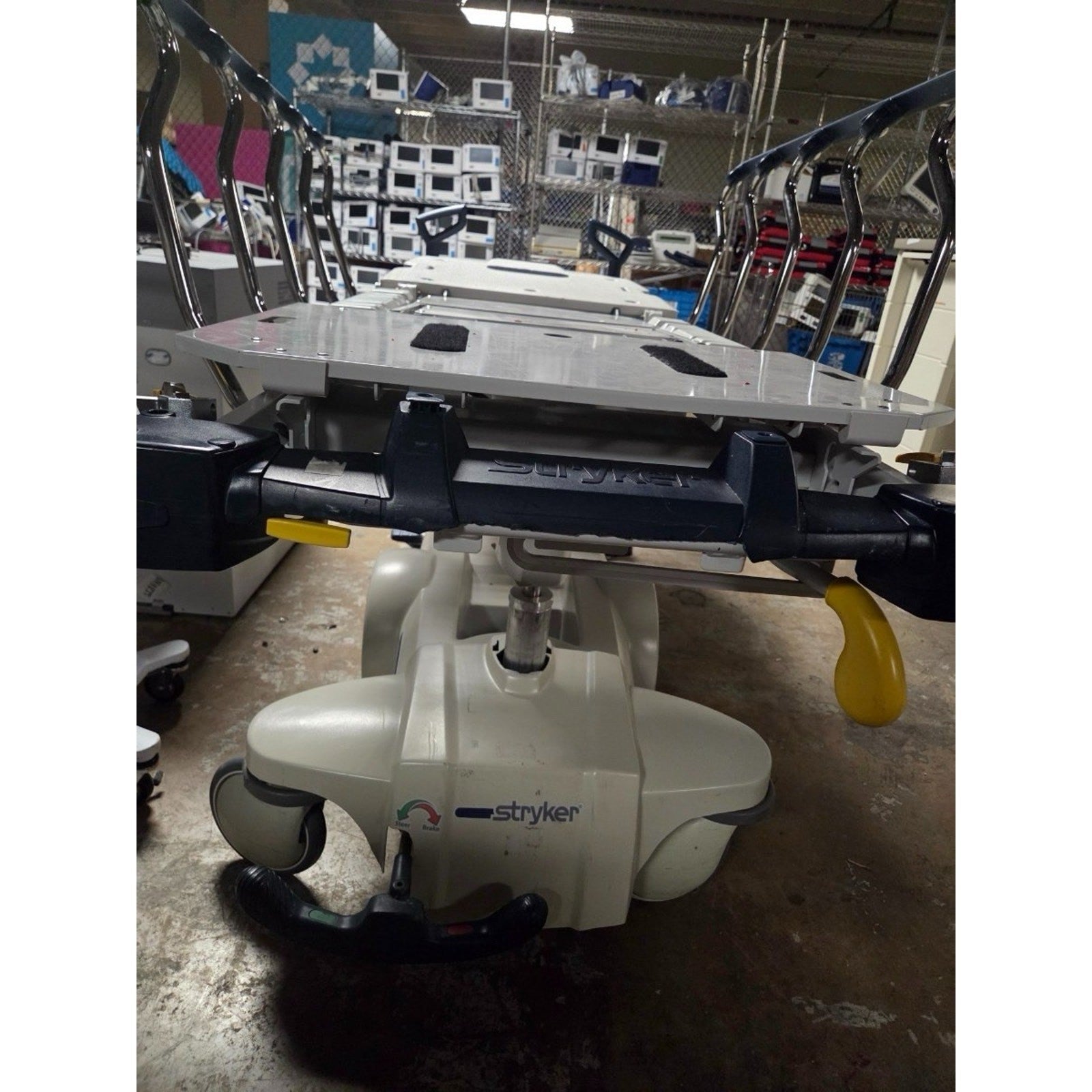 Stryker 1015 Glideaway Big Wheel Stretcher With mattress