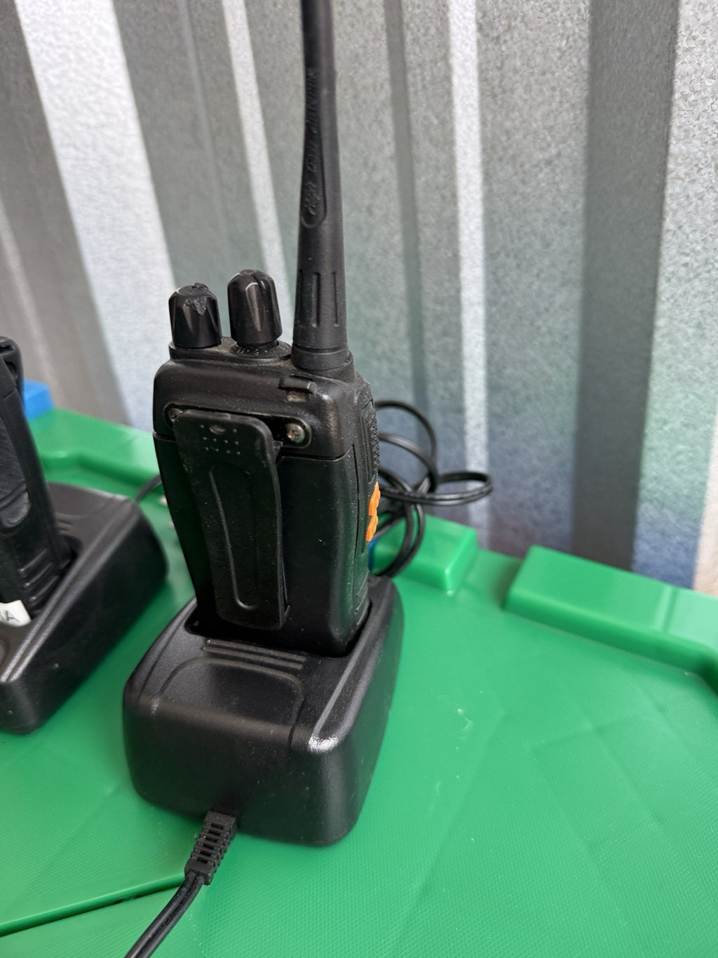 Retevis H777 UHF Walkie Talkies With 4 Chargers