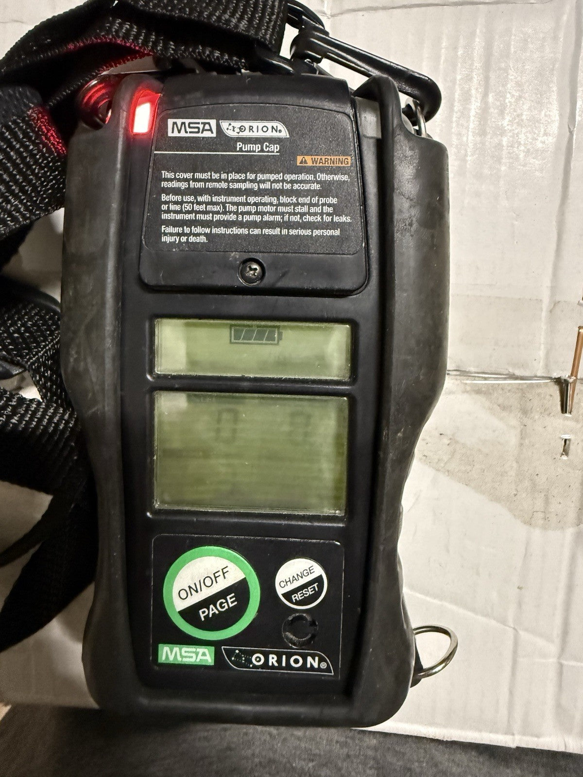 MSA 10048299 Orion Multigas Leak Detector, AA Battery Pack, Armor Case, Box