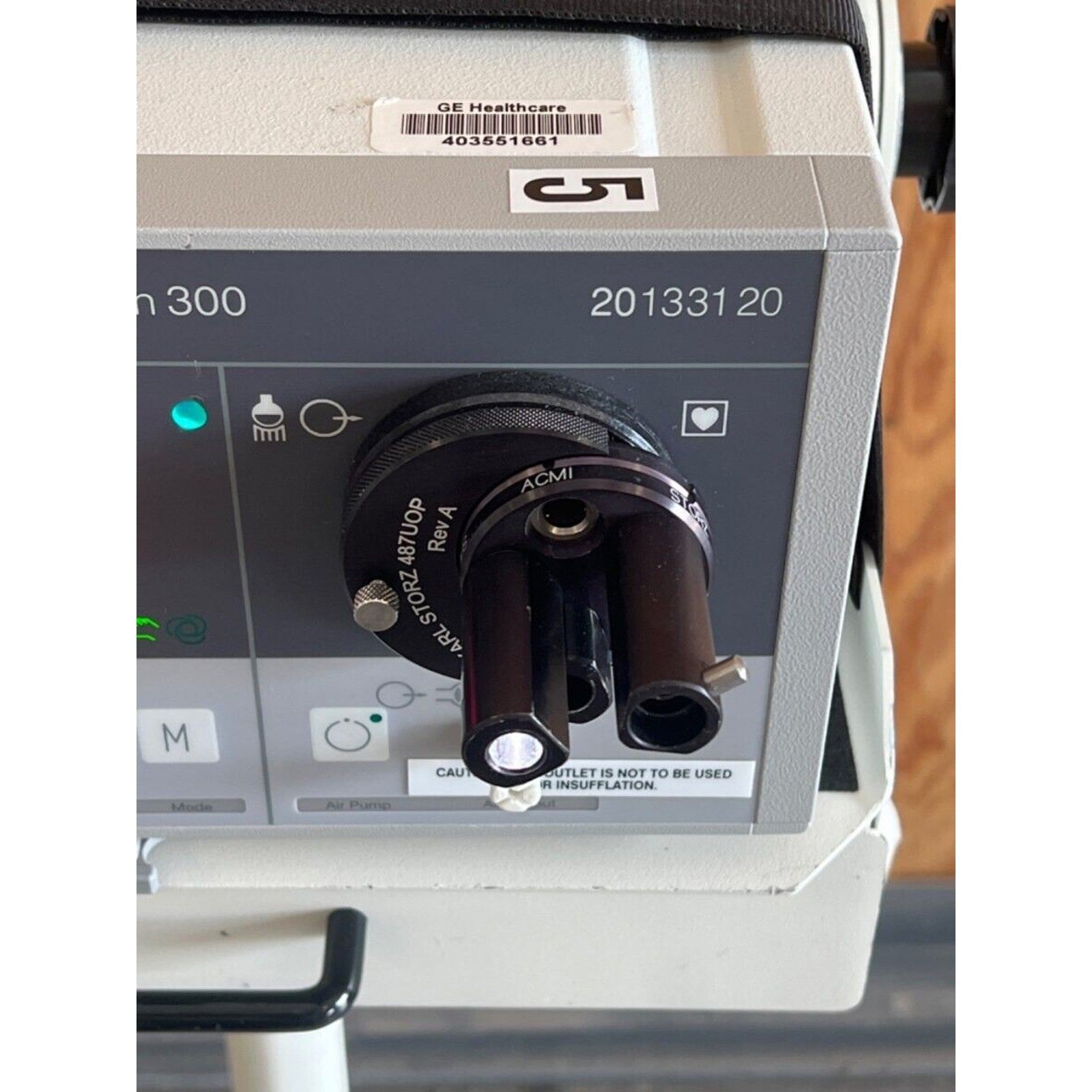 Karl Storz 20133120 SCB Xenon 300 Watt Light Source Endoscopy With Stand