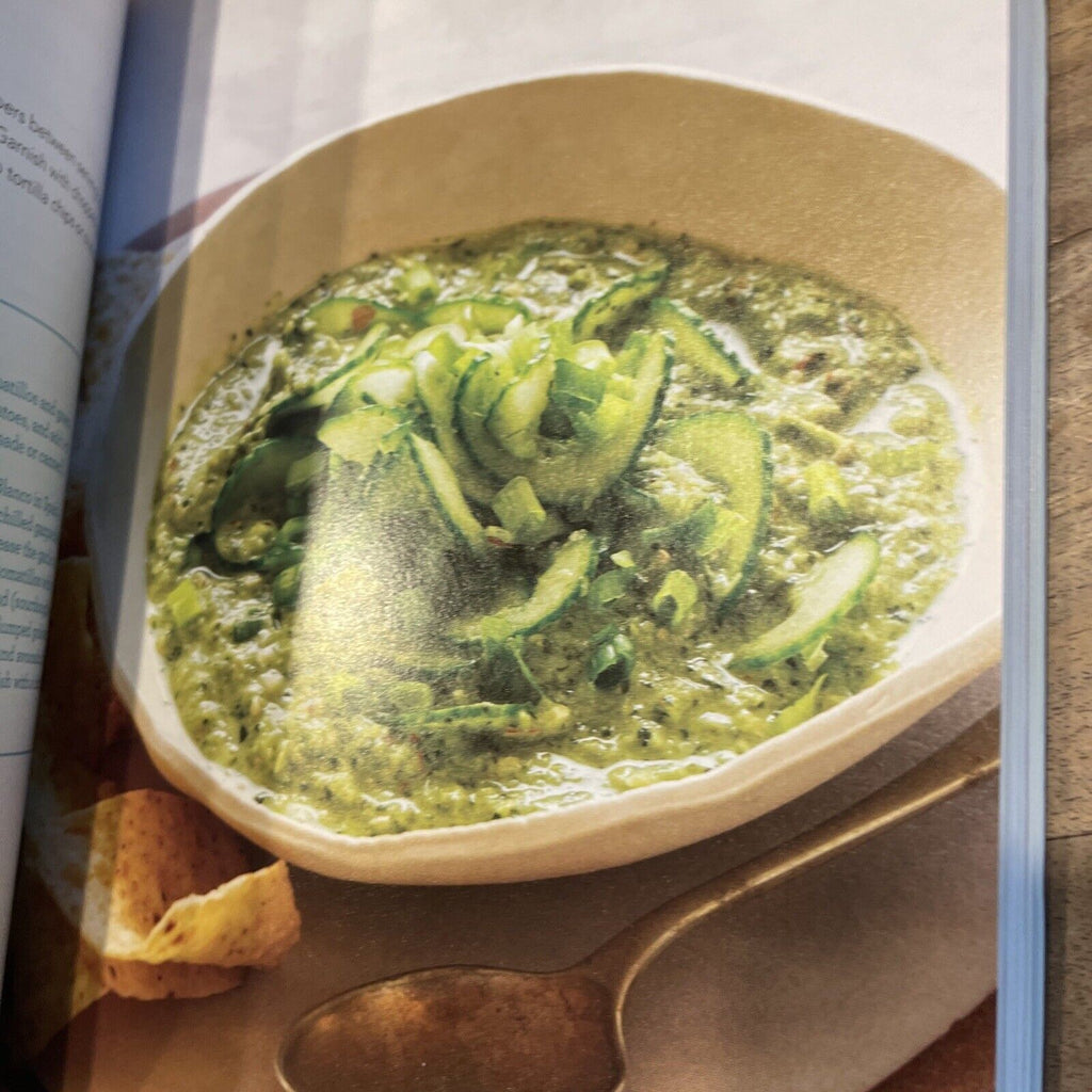 The Spiralized Kitchen : Transform Your Vegetables into Fresh and Surprising...