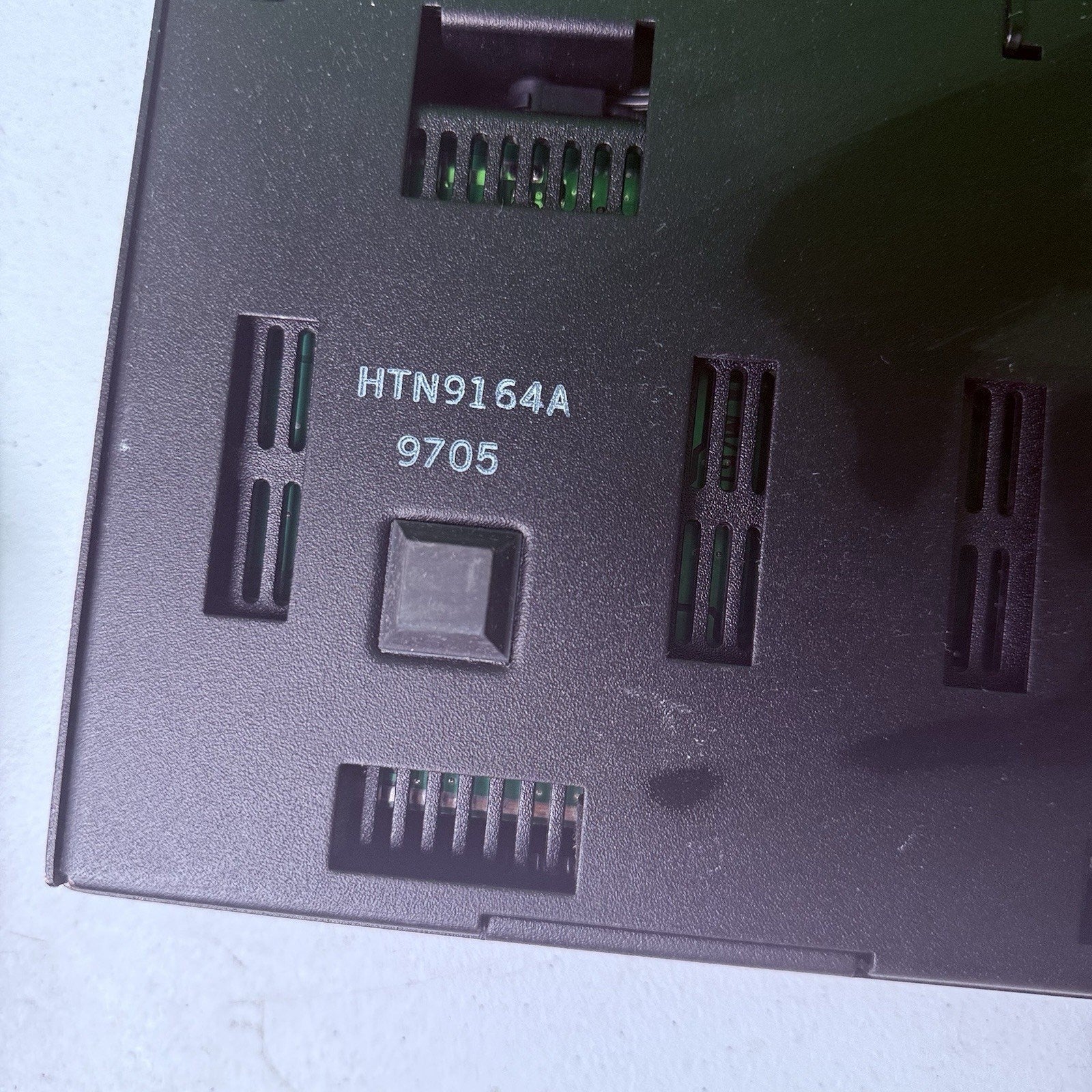 Motorola 6 Bay 90 Minute Fast Charger HTN9154A, No Power Supply