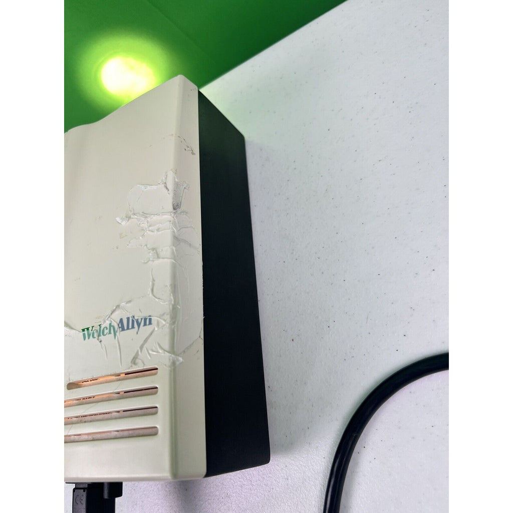 Welch Allyn 48740 White & Black 120 VAC 60Hz 400mA Exam Light Source