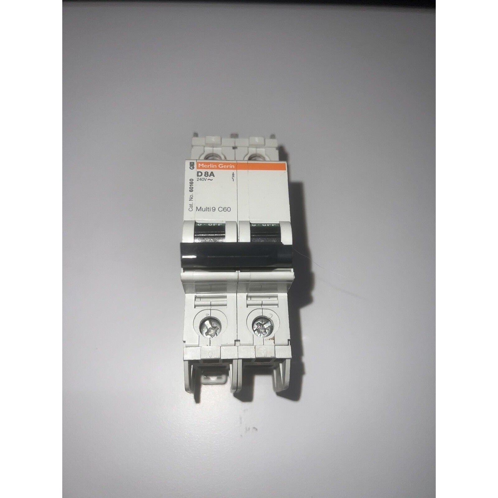 Merlin Gerin D 8A Multi 9 C60 CIRCUIT BREAKER 24521 8-Amp 2-Pole 5kA 480Y/277V