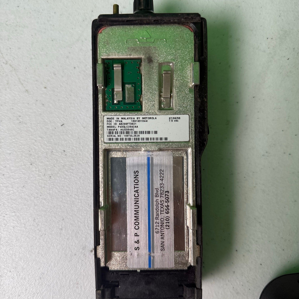 Motorola Radius P110 UHF With New Antena, P43QL C20A2AA