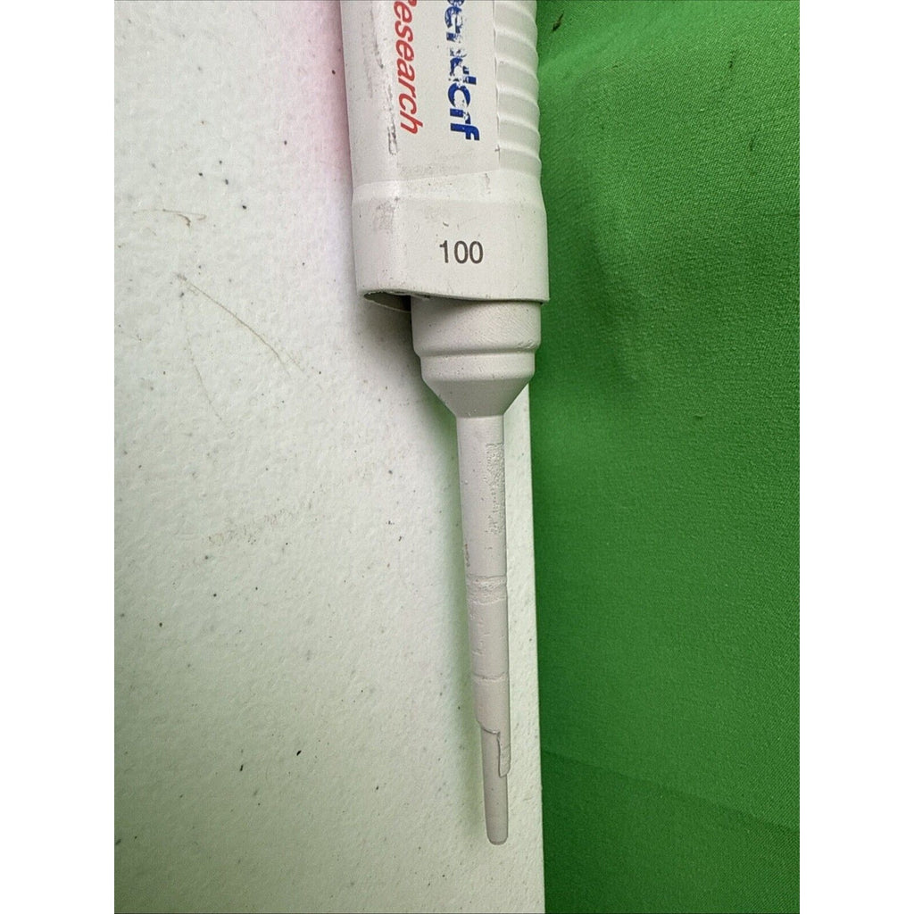 Eppendorf Research Adjustable Volume Single Channel Pipette, 100 - 1000 uL.
