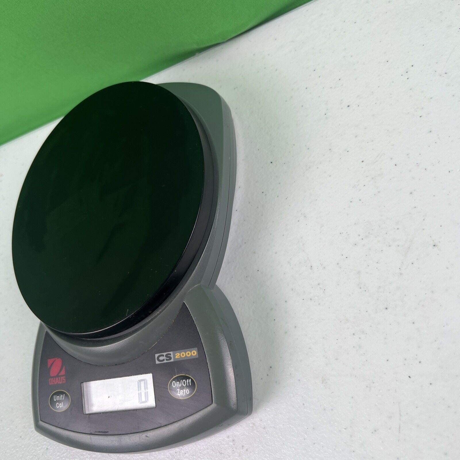 OHAUS Portable Scale CS2000-001