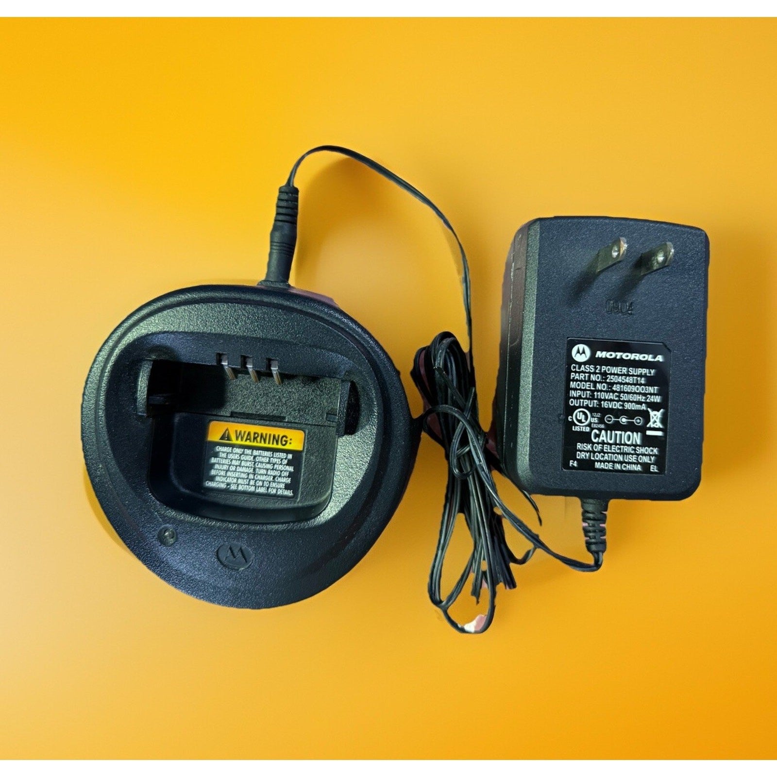 MOTOROLA WPLN41378R 90-minute Rapid Charger, CP150, CP185, CP200, EP450, PR400