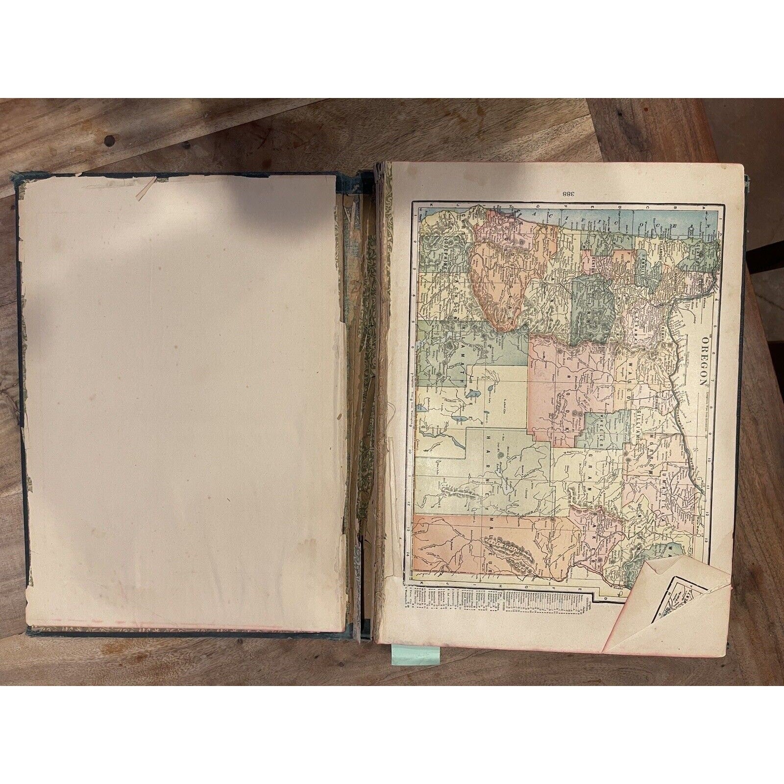 MONARCH STANDARD ATLAS of the Commercial, Geographical & Historical World 1906