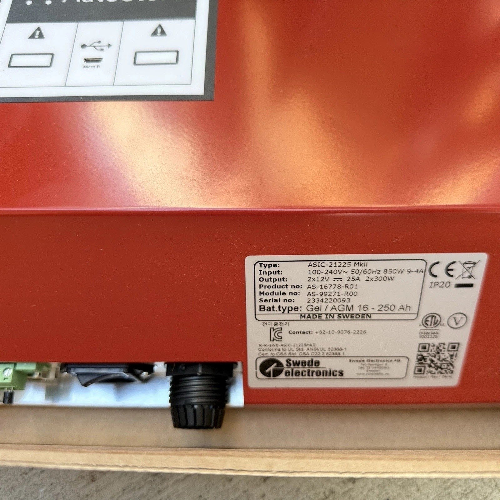Swede Electronics ASIC-21225 Autostore Battery Charger