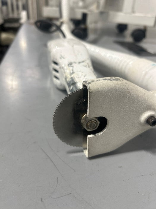 American Orthopaedic Dust Vacuum 0295-250 With M-Pact Cast Cutter 4183-106