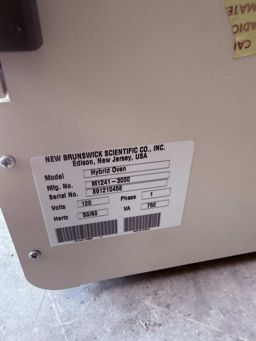 New Brunswick Hybird Oven / Rotation Speed Range: 10–80 RPM M1241-3000