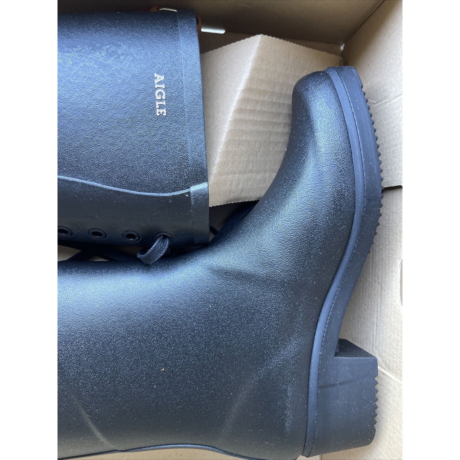 Aigle Miss Juliette L Noir Youth Size 4