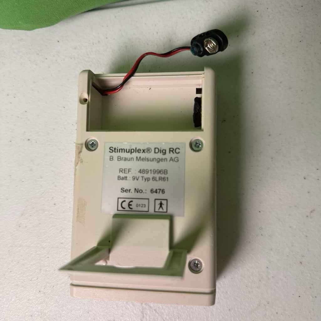 B. Braun Stimuplex Dig RC Ref 4891996B, Missing battery cover