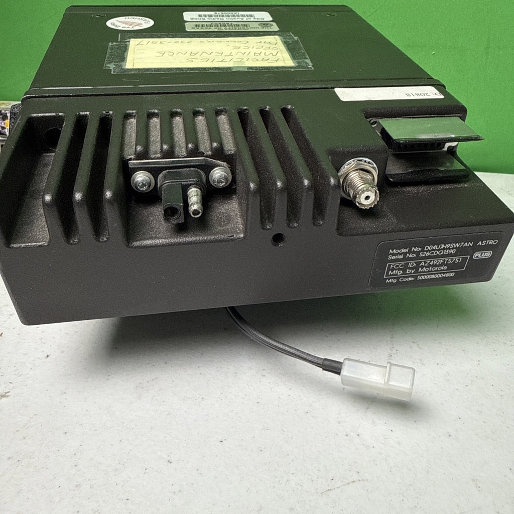 Motorola Astro Spectra VHF P25 Radio D04KKH9PW7AN 146-174 MHz 50W Base HLN6042A