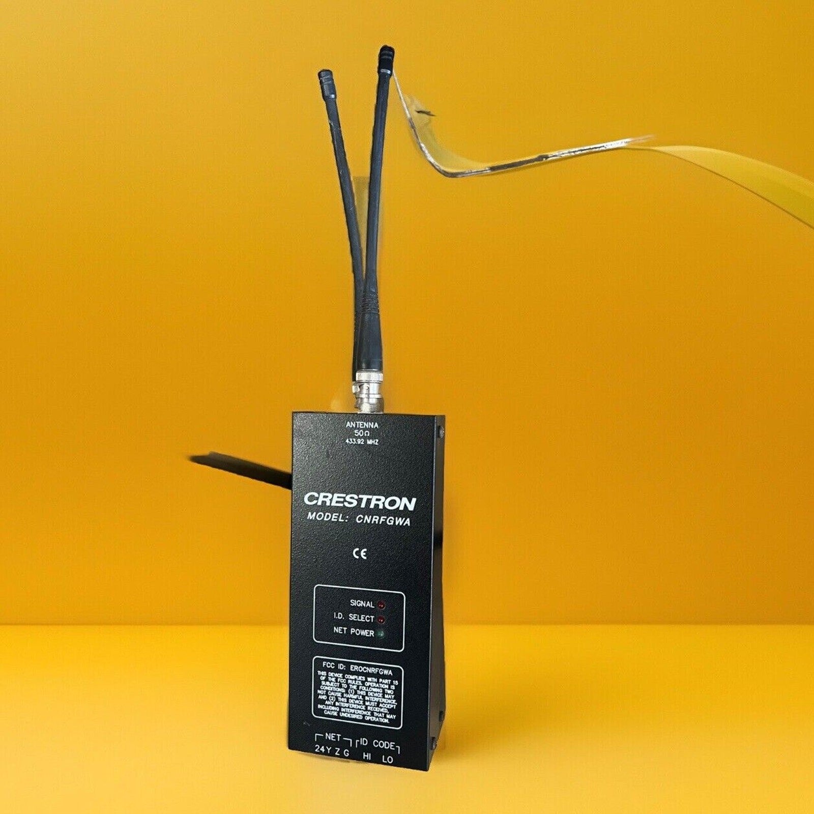 CRESTRON CNRFGWA WIRELESS RF GATEWAY RECEIVER 433MHz w/Antenna