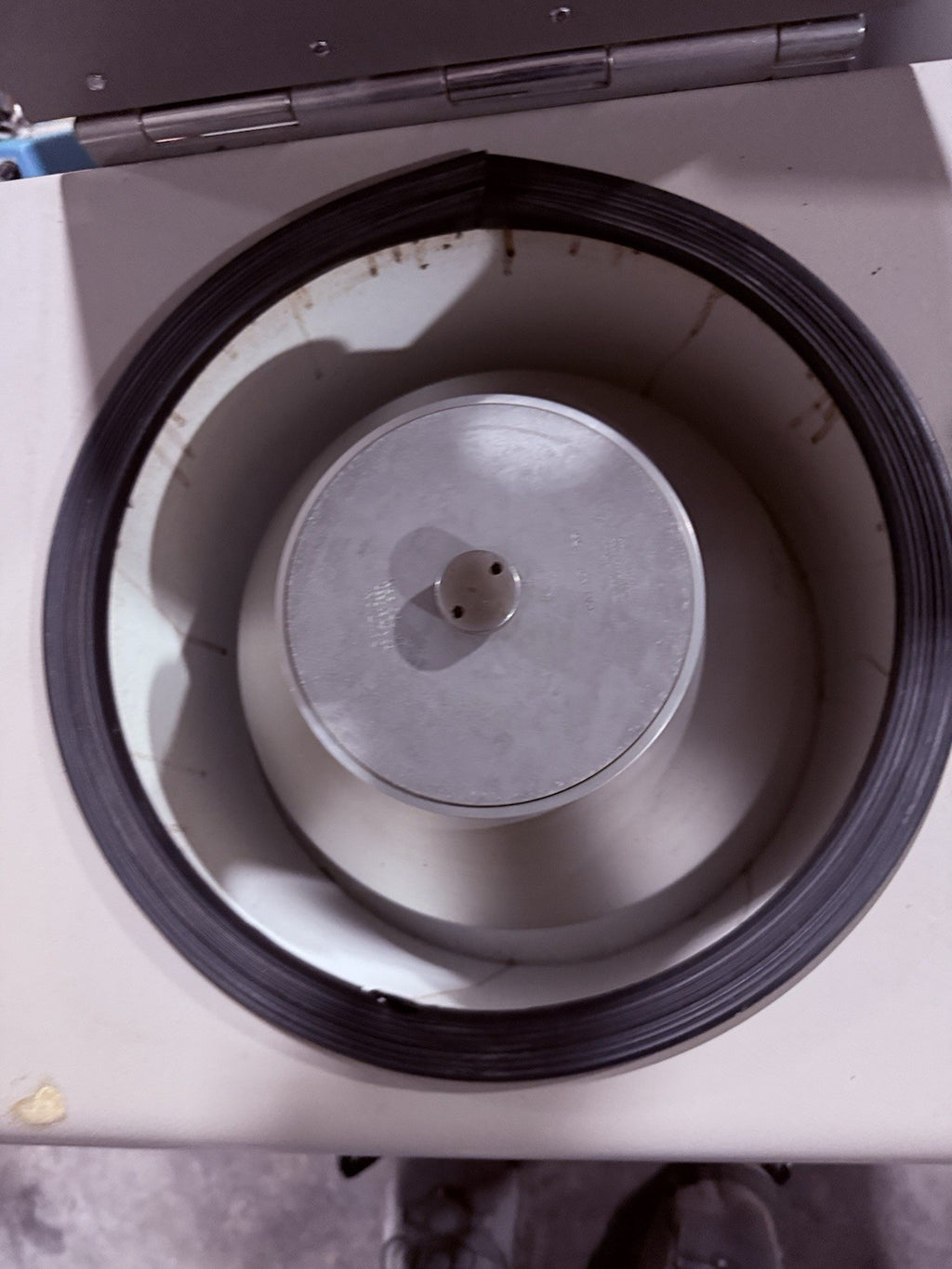 DAMON/IEC DIVISION IEC HT CENTRIFUGE With ROTOR