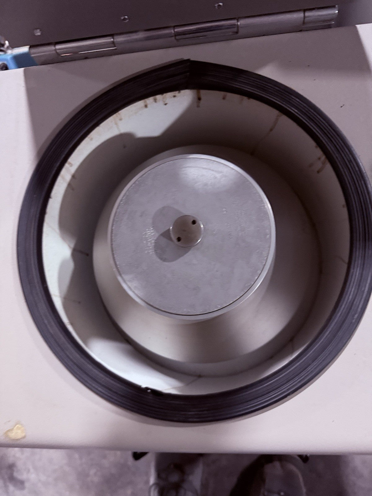 DAMON/IEC DIVISION IEC HT CENTRIFUGE With ROTOR