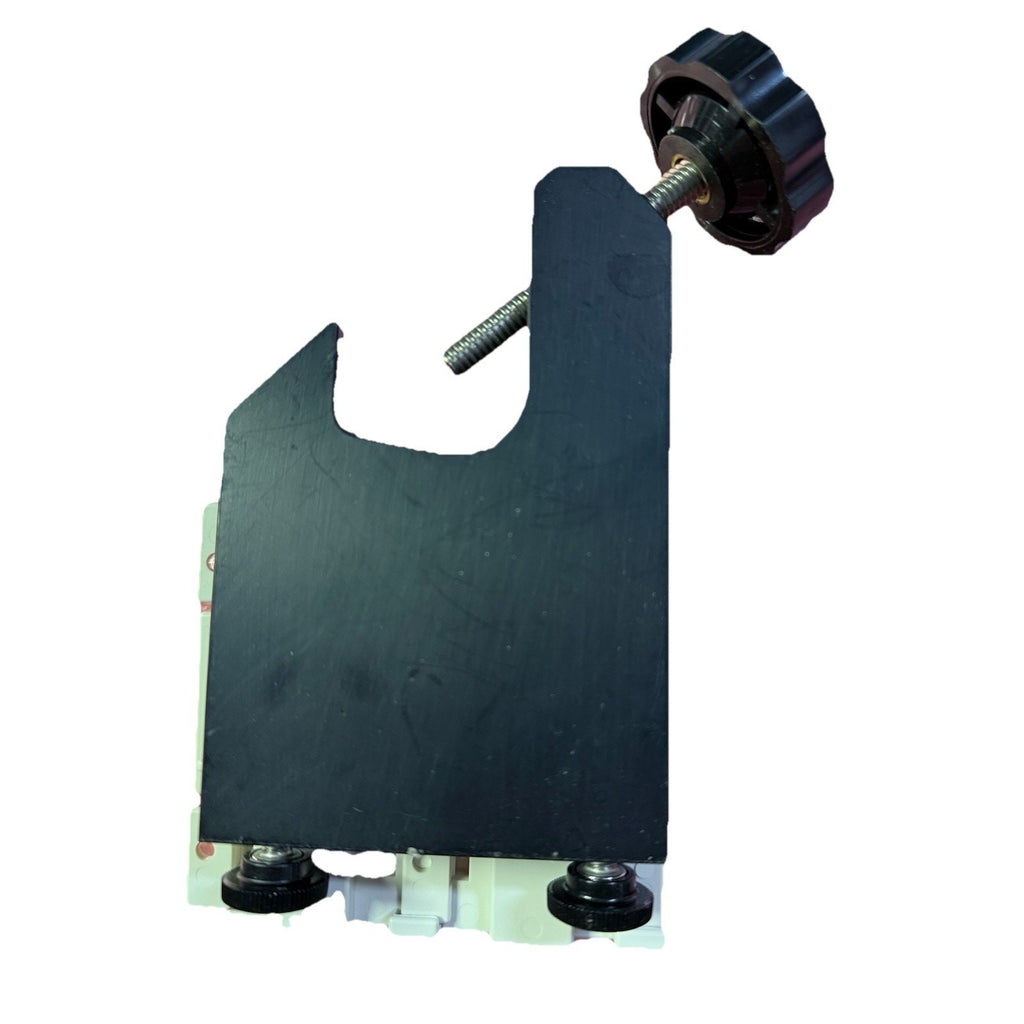 Edwards Lifesciences 65050H MP111N Clip Bracket Adapters IV pole