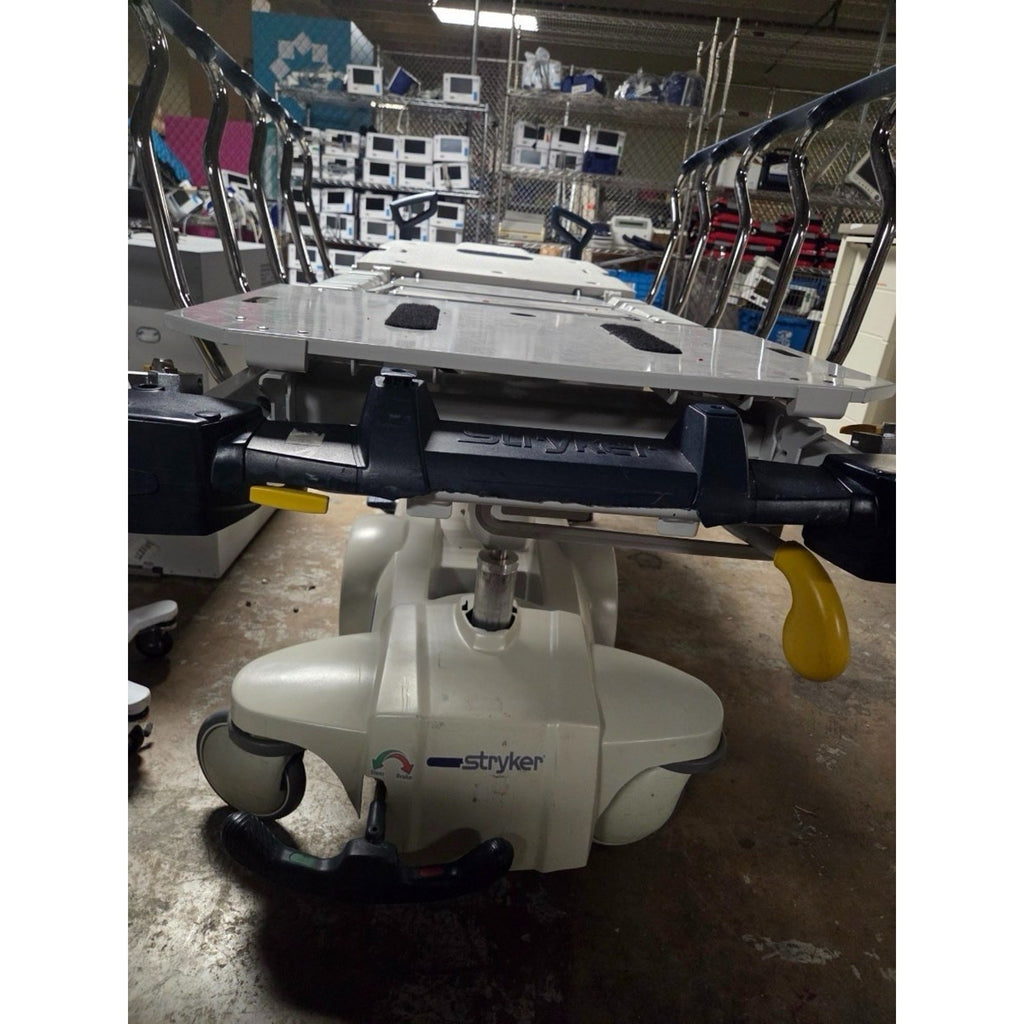 Stryker 1015 Glideaway Big Wheel Stretcher With mattress