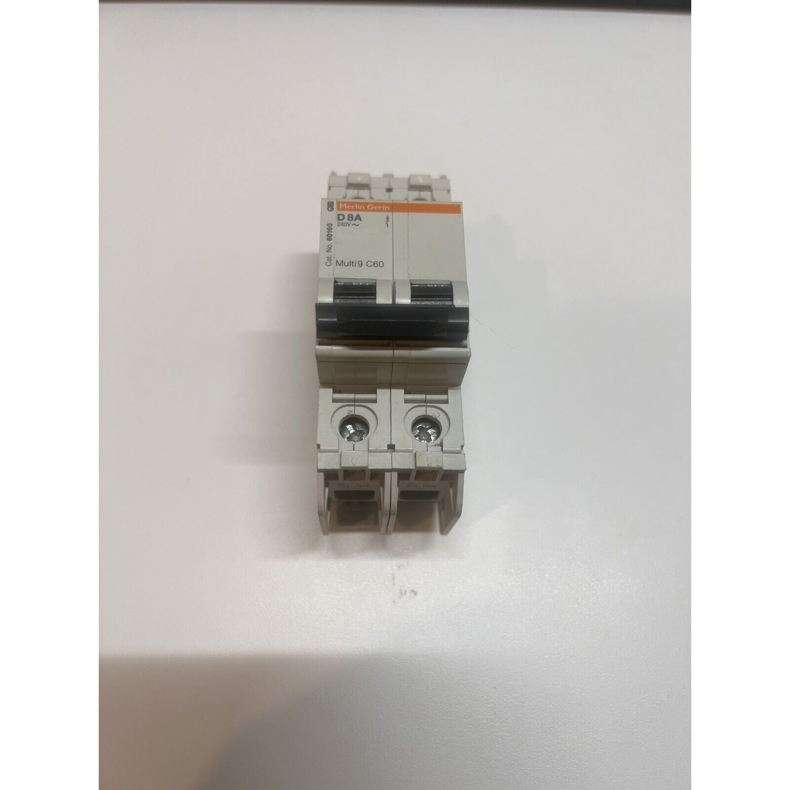 Merlin Gerin D 8A Multi 9 C60 CIRCUIT BREAKER 24521 8-Amp 2-Pole 5kA 480Y/277V