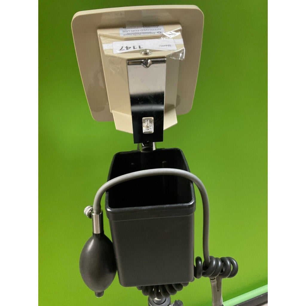 MediChoice Aneroid Sphygmomanometer with ADC Stand