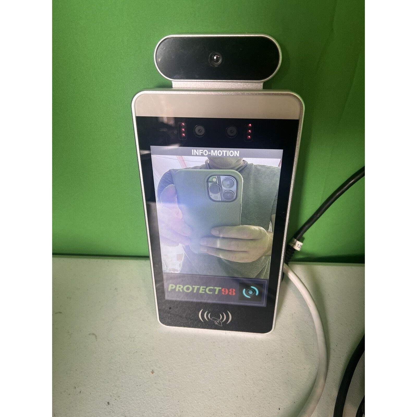 ZKTeco SF1008T Body-Temperature Detecting Facial Recognition Reader. With Stand!