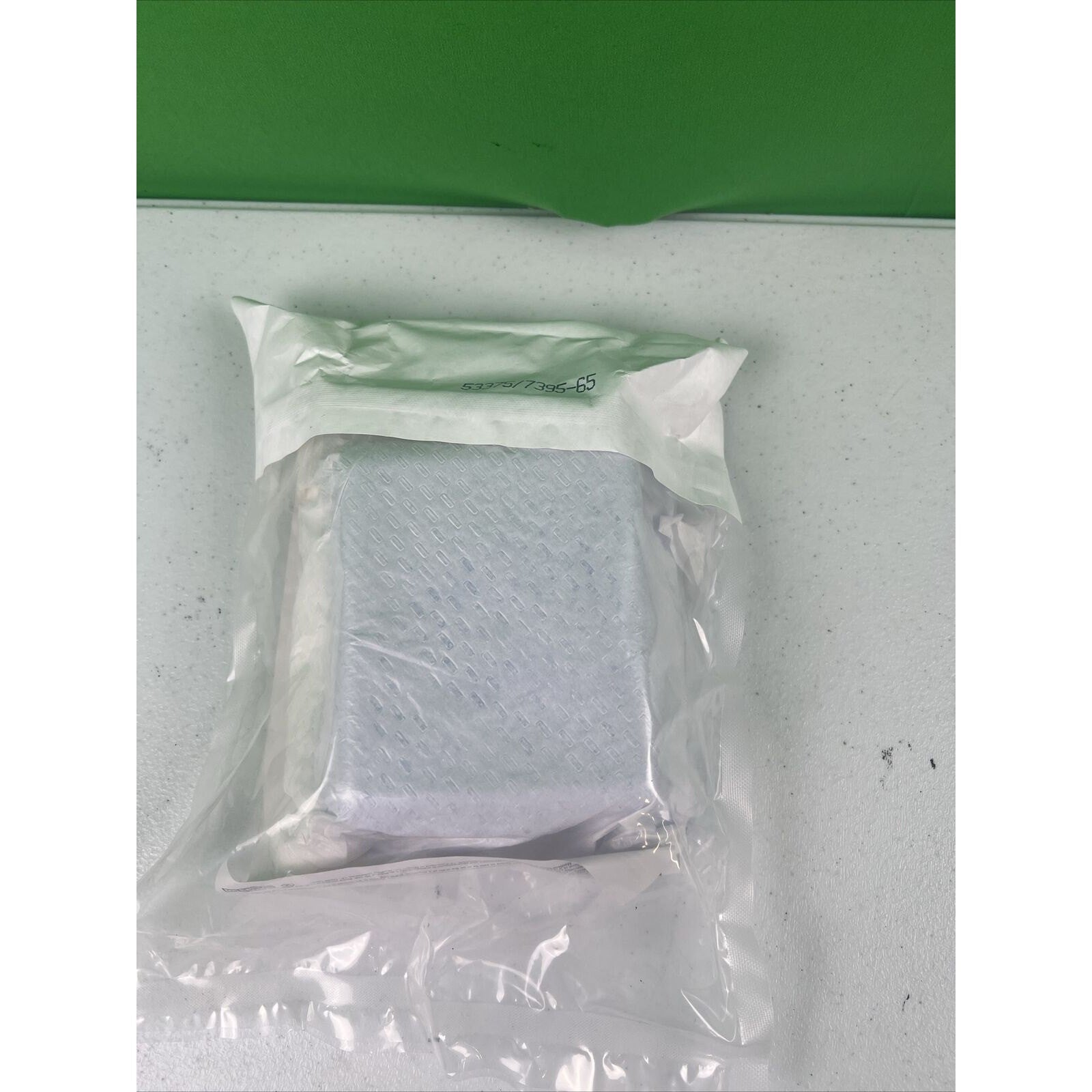 Medline SUCT CATH KIT 8 FR W/SALINE. Exp Date 5/31/2031