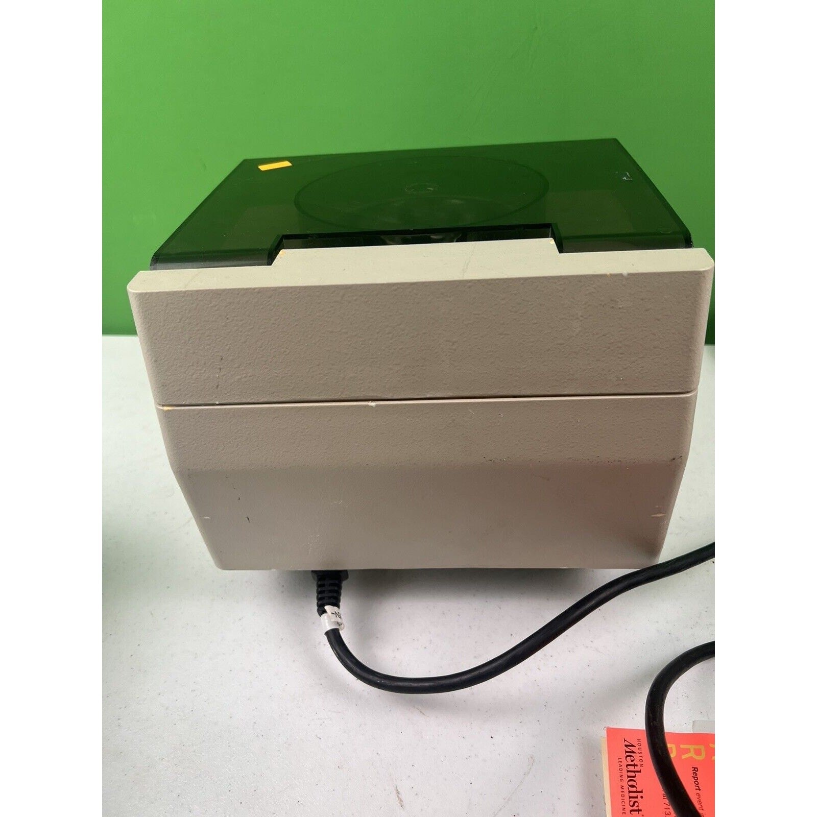 Vanguard Hamilton V6500 Compact Centrifuge. Tested Work Well