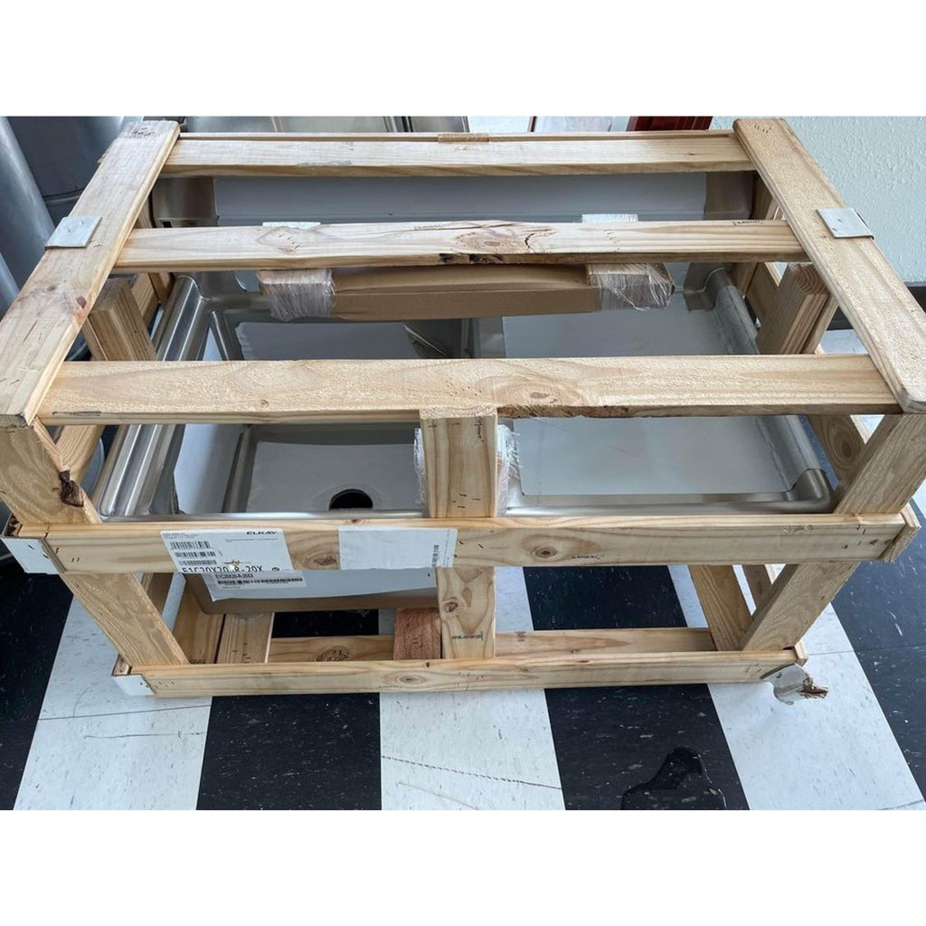 One Compartment Sink,Elkay Stainless Steel 42-1/2" x 25-13/16" x 43-3/4" 18 Gag