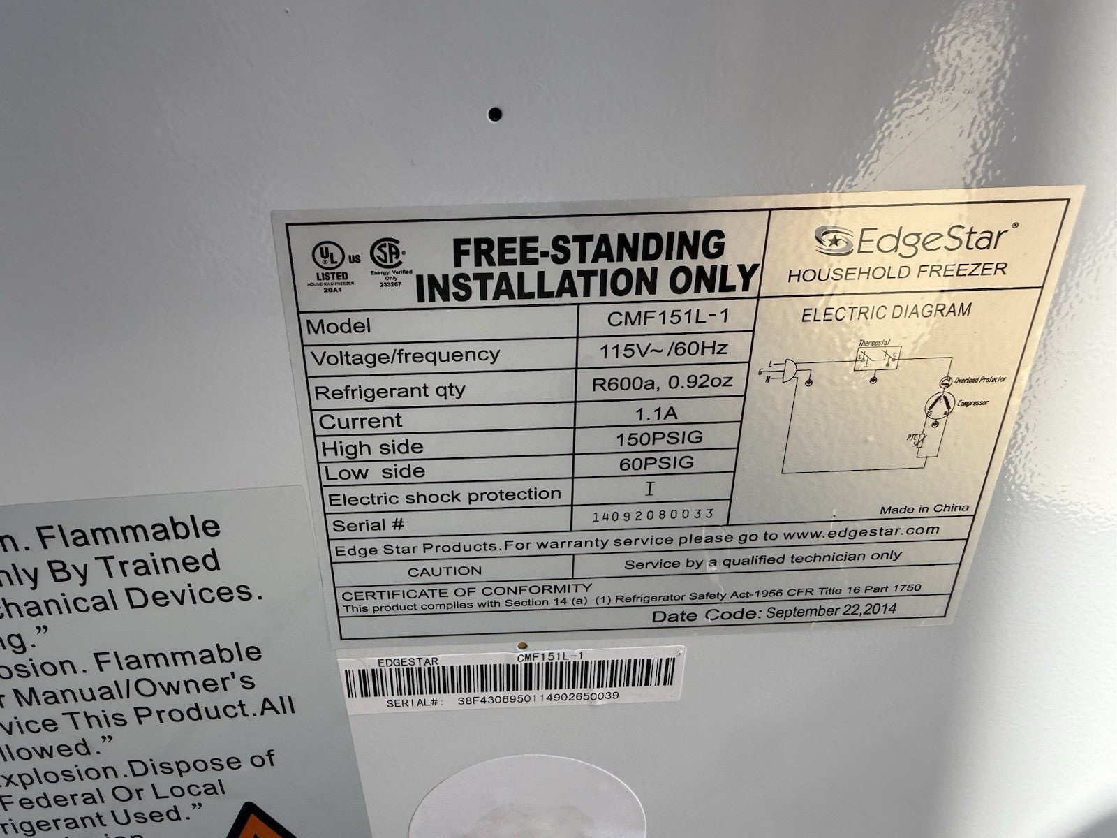 EdgeStar CMF151L-1 - Freezer Medical Appliances