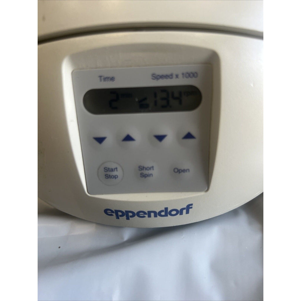 Eppendorf 5453 Mini Spin Plus Centrifuge W F-45-12-11 Rotor 12 x 1.5ml 14,500RPM