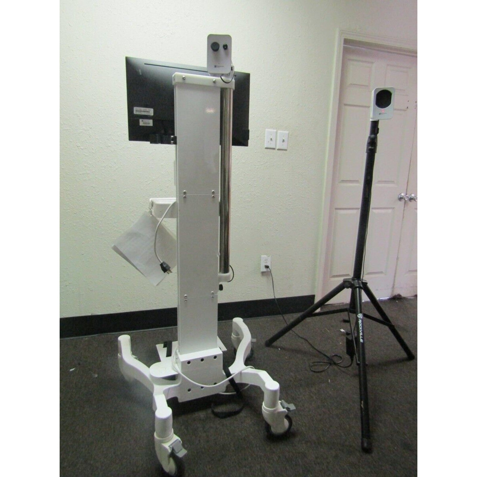 Omnisense SM4-OMS-384 Sentry MK4 Mass Temperature Screening System
